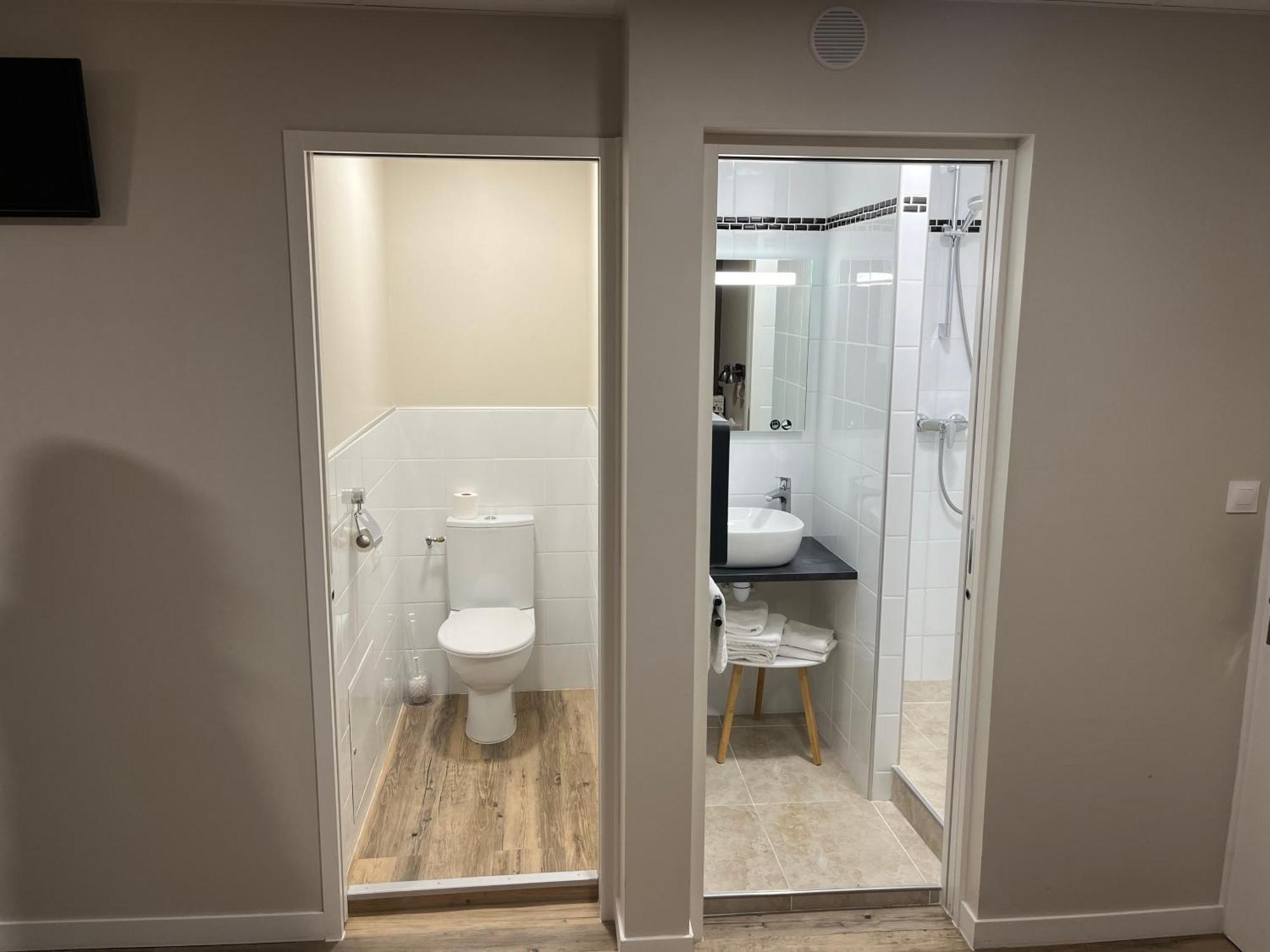 Nouvel Hotel Lons-le-Saunier Ngoại thất bức ảnh