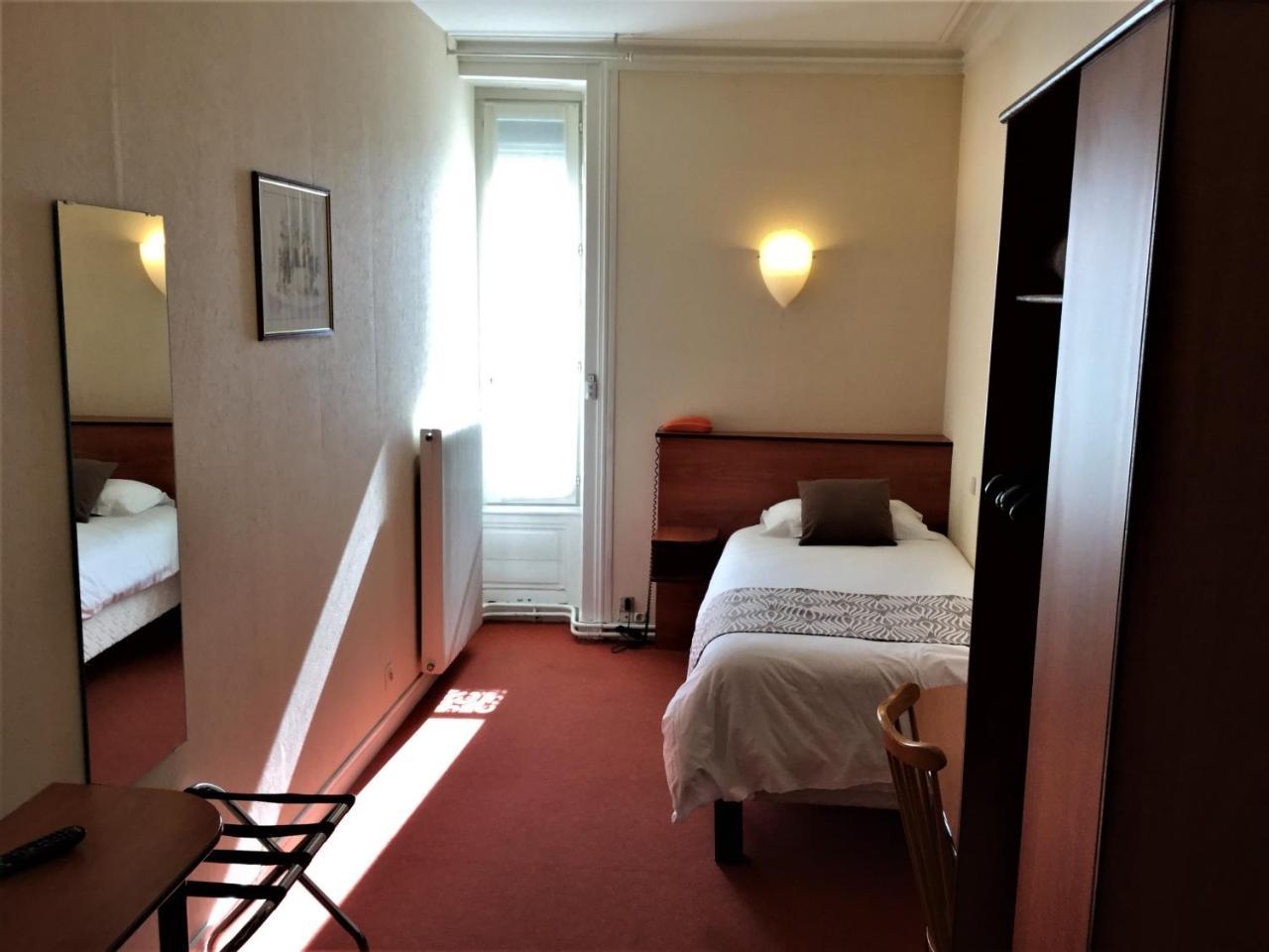 Nouvel Hotel Lons-le-Saunier Ngoại thất bức ảnh